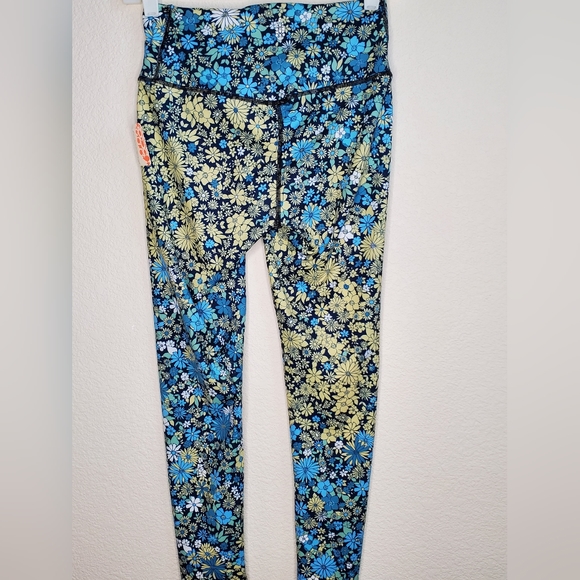 Free People Joggers/Leggings - Picture 4 of 6